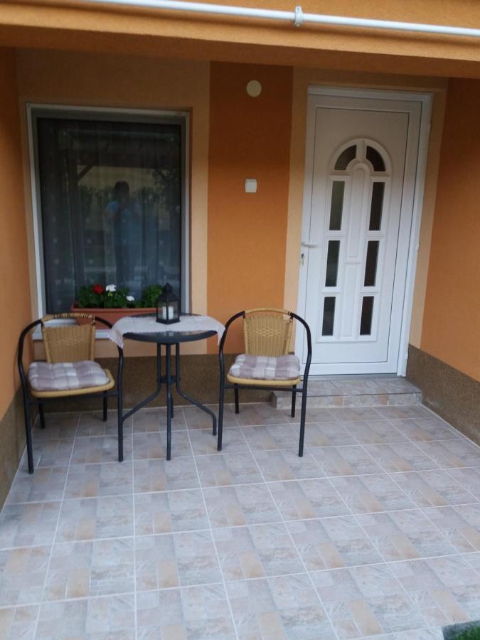 Levendulas Haz Hajduszoboszlo Exterior photo